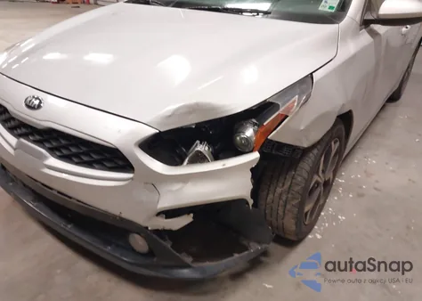 2021 Kia Forte Lxs z USA, uszkodzony, nr VIN 3KPF24AD1ME378113